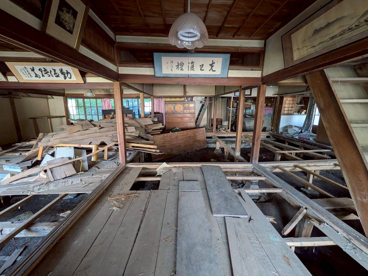 古民家再生の様子